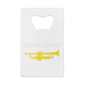 吹懸命指を早く！おもしろいトランペットの贈り物おもしろい。 クレジットカード栓抜き (裏面)