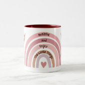 「呼吸と小さ楽しむなもの」に心を配る ツートーンマグカップ (中央)