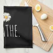 呼吸文字とデイジー キッチンタオル (四つ折り)