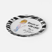 命が下がらないように注意せよ彼らは至る所にいる！ ペーパープレート (アングル)