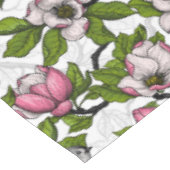 咲き誇るホオノキとタイトネズミ テーブルクロス (アングル)