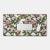 咲き誇るホオノキとタイトネズミ デスクマット (キーボード&マウス)