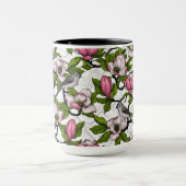 咲き誇るホオノキとタイトネズミ マグカップ (中央)