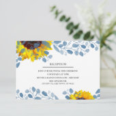 咲き誇る青い植物の結婚式の招待状 エンクロージャーカード (スタンド正面)