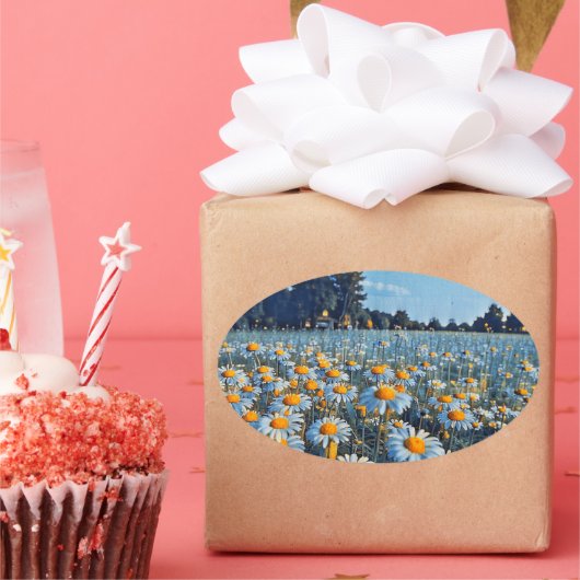 咲くカモミールの畑 楕円形シール (パーティー)