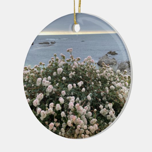 咲くカリフォルニアの海の崖そば セラミックオーナメント (左)