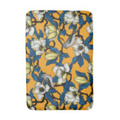 咲くマグノリアとタイトマウスの鳥3 バスマット (正面縦)