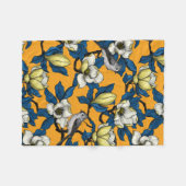 咲くマグノリアとタイトマウスの鳥3 フリースブランケット (正面(横))