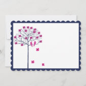 咲く木の上の海軍とピンクのヴィンテージの鳥 招待状 (裏面)