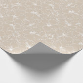 咲く白いハイビスカスの花をトープに ラッピングペーパー (角)