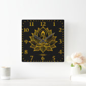 咲く蓮の花の中の金仏 スクエア壁時計 (ホーム)