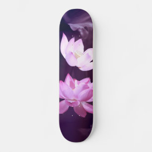 咲く蓮の花 スケートボード