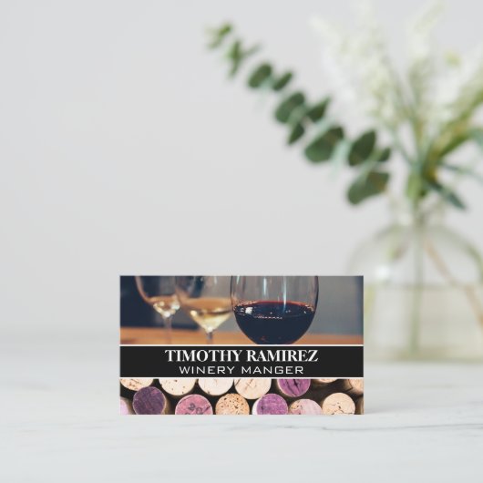 品種ワインのグラス | コルクス 名刺 (スタンド正面)