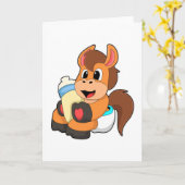 哺乳瓶をくわえた馬 カード (黄色い花)