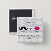 唇および口ひげ 缶バッジ (正面&裏面)