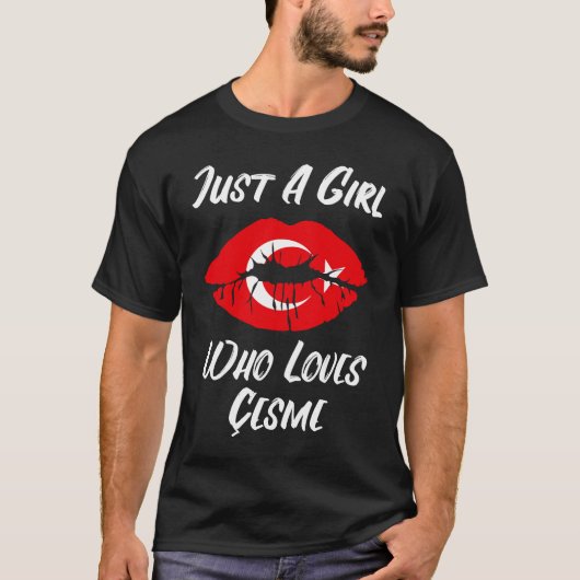 唇の愛トルコ国旗Cesme Tシャツ (正面)