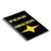 唇を閉じて 黒地に黄色のテキストのデザイン ノートブック (右側)