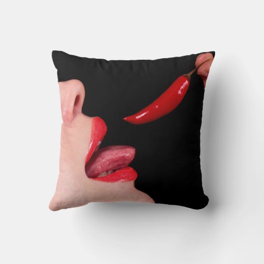 唐辛子の唇 クッション (裏面)