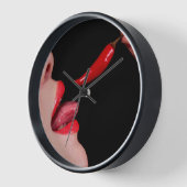 唐辛子の唇 壁時計 (傾斜)