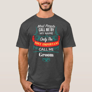唯一の最も重要な呼び出し私グルームファミリーフスバ Tシャツ