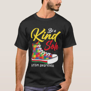 唯一の自閉症意識の月の靴のパズルである Tシャツ