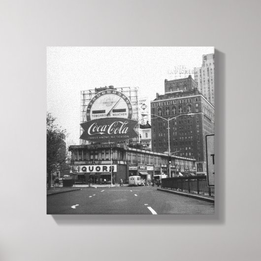 商業の看板のあるアメリカの都市 キャンバスプリント (正面)