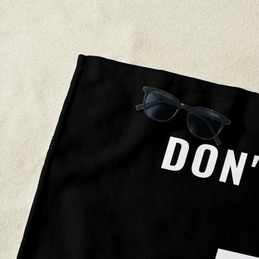 問題ではない除退職したおもしろい外の垂直 ビーチタオル (インサイチュ)