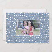 喜びと雪の埃の多い青いミニマルクリスマス シーズンカード (裏面)