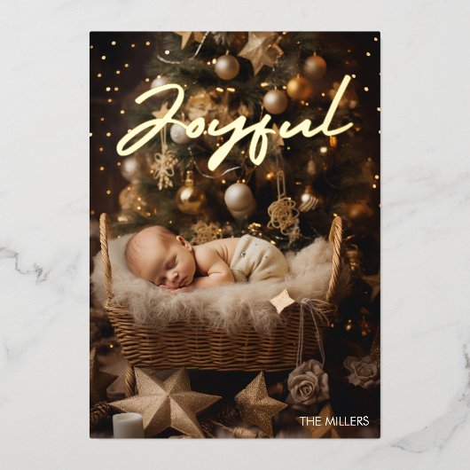 喜びに満ちたベイビーのファーストクリスマス モダン タイポグラフィ 箔シーズンカード (正面)