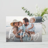 喜びのスクリプトモダンのクリスマス写真 シーズンカード (スタンド正面)