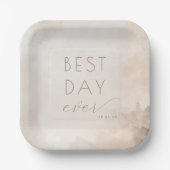 喜びのベージュ水彩お祝い ペーパープレート (正面)