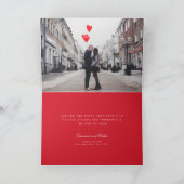 喜びのライン ビッグ レッド ドット モダン タイポグラフィー フォト シーズンカード (内部)