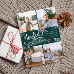 喜びの願い |クリスマスフォトコラージュカード シーズンカード<br><div class="desc">美しいタイポグラフィベースの休日の写真カードは、コラージュお気に入りのレイアウトにあなたの正方形の家族の写真の4つを備えている。白いスケッチされたタイポグラフィと赤いホリーベリーをアクセントにしたハンターグリーンの背景に白い手書きのレタ葉ーで「喜びの願い」が中央に現れる。おカスタマイズしの挨拶、家族の名前、個人名と。白い雪と星のパターンに逆のカードフェスティバルの緑の背景。</div>