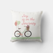 「喜びは旅の中にある」ピンクと緑の自転車 クッション (正面)