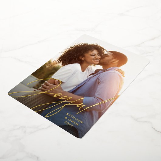 喜びモダンのスクリプト1枚の写真レッドクリスマス 箔シーズンカード (回転した状態)