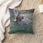 喪に服す鳩になる悪い日 – 《鳥》ハヤブサの閉鎖 クッション (ブランケット)