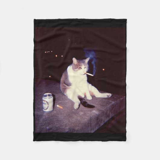 喫煙おもしろいミームシガレットキットンブレインロ間抜けット フリースブランケット (正面)
