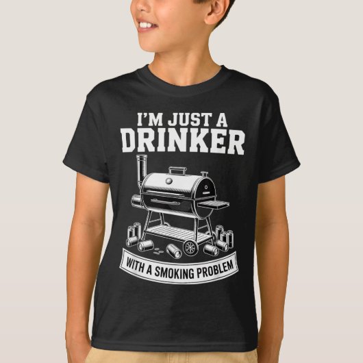 喫煙と飲酒が好きなBBQグリルおじさん Tシャツ (正面)