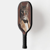 喫煙ジャケットを着た猫 ピックルボールラケット (左)