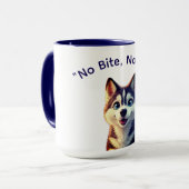 噛まないと面白くない犬のミームマグ マグカップ (正面左)