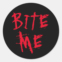 噛む私の赤い血のタイポグラフィ面白いハロウィーンパーティー