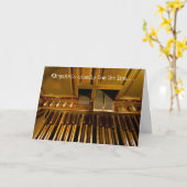 器官はバースデー・カードオルガン奏者のためのペダルを踏みます カード (黄色い花)