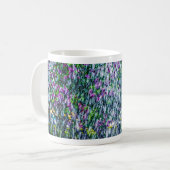 噴水のジェットとライラックの花 コーヒーマグカップ (正面左)