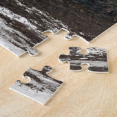 噴火火山火口からの熱い溶岩の飛沫 ジグソーパズル (側面)