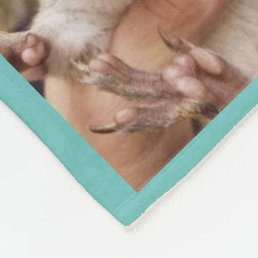 四つ実在の野生動物のリス フリースブランケット (角)