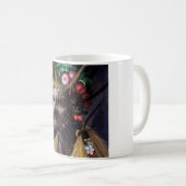 四季を一面四季に迎えるアルカンボルド コーヒーマグカップ (正面右)