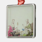 回り、縫っている女性c.1765 メタルオーナメント (左)