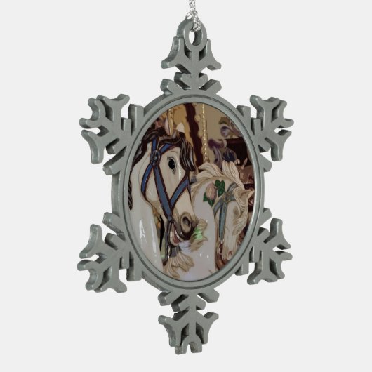 回転木馬ウマデザインプーターオーナメント スノーフレークピューターオーナメント (左)