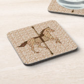 回転木馬ウマ – チョコレートブラウンとタン コースター (左側)