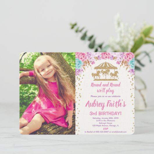 回転木馬ピンク金ゴールドティール（緑がかった色）の誕生日の招待 招待状 (スタンド正面)